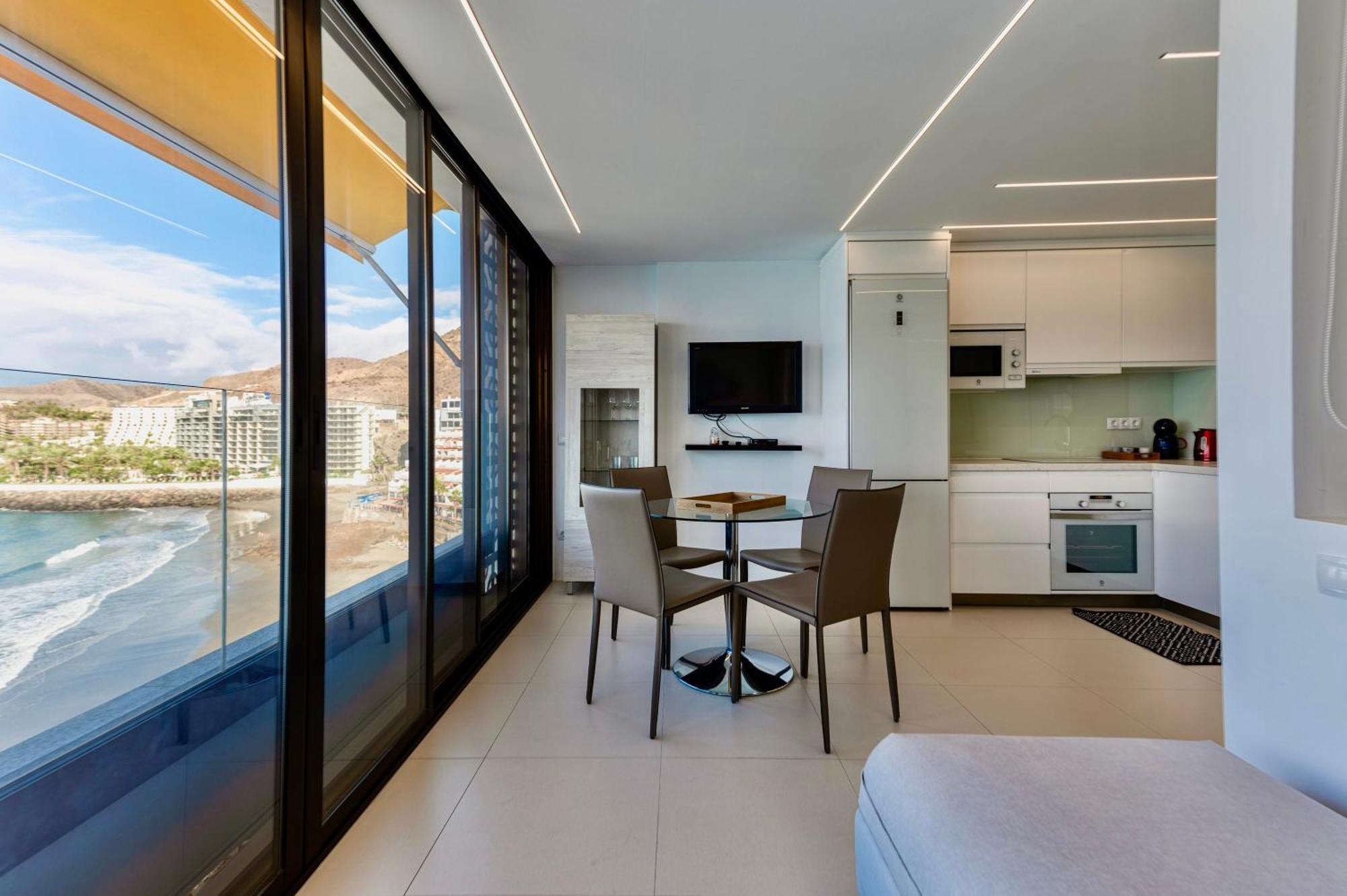 Brand New - Glass - Ocean Views Appartamento *